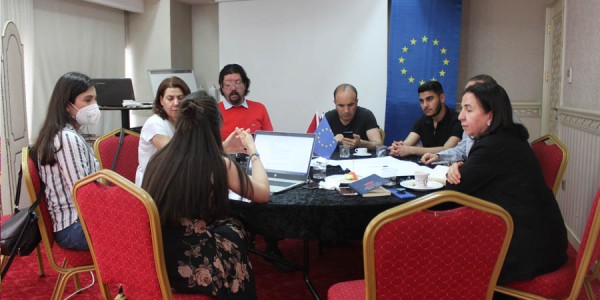 Haklar Projesi Diyarbakır Yuvarlak Masa Toplantısı yapıldı